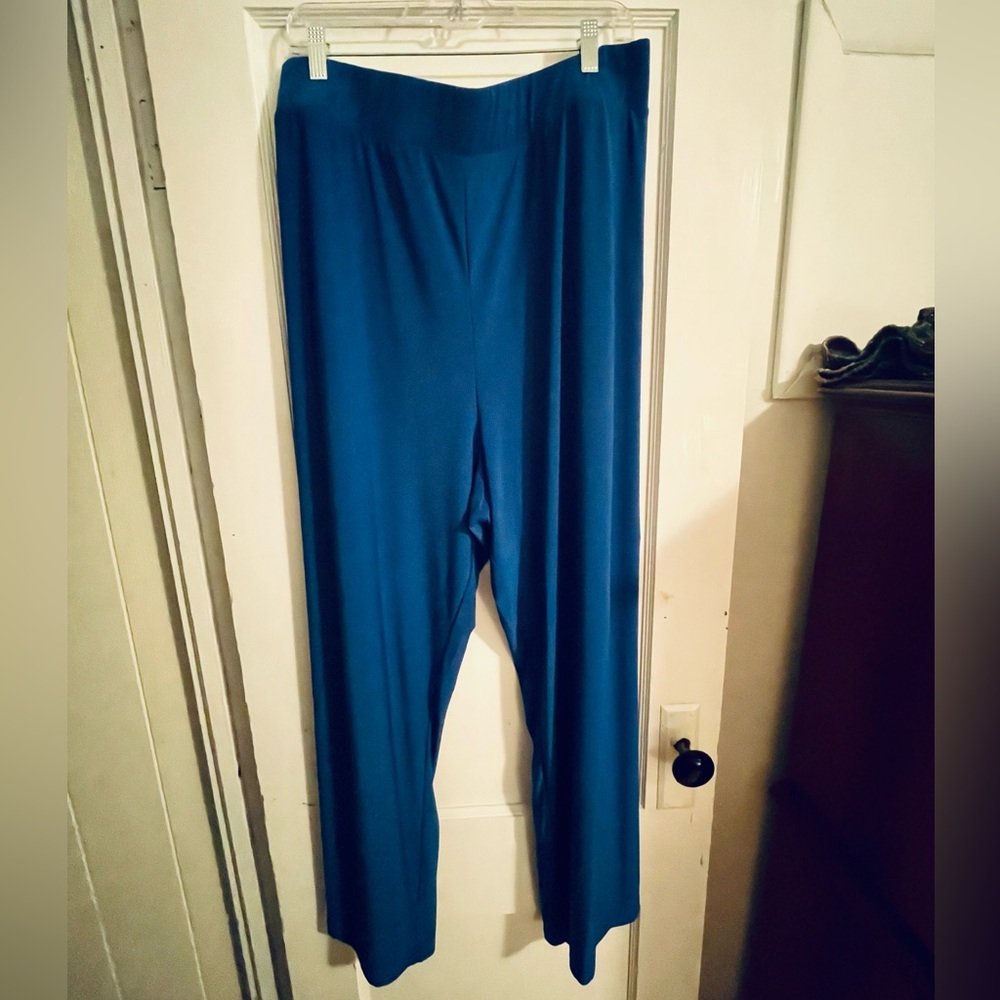 Attitudes by Renee (QVC) 5X super stretchy, long, royal blue pants with pockets.